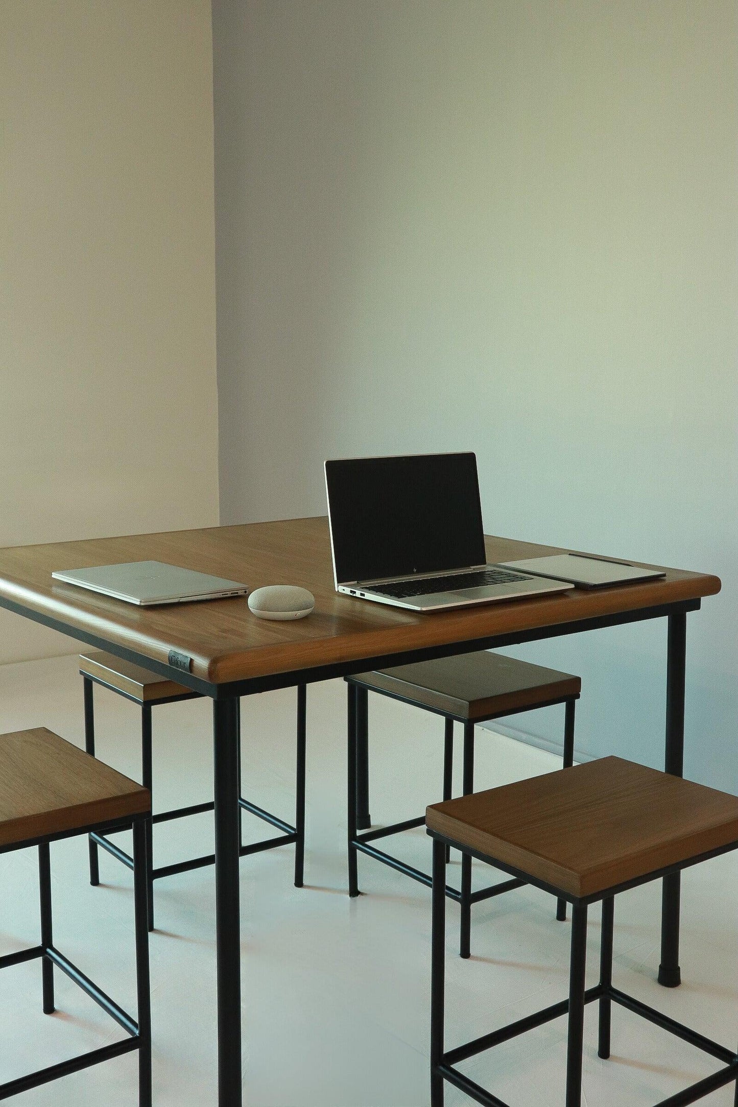 Adap-Table