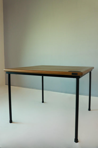 Adap-Table
